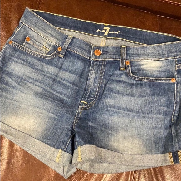 Seven for All Mankind Jean shorts - Picture 1 of 2